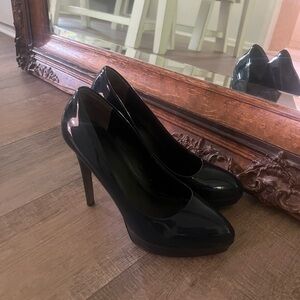 Pour La Victoire Addy heels